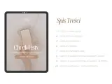 Lista rzeczy, co świadkowa powinna mieć w torebce, znajduje się na ekranie tabletu. Obok spis treści weselnych checklist.